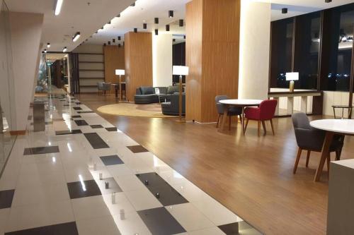 The Modern Stay Supermall U-Residence-3 with City View near ซูเปอร์มอล การาวาจี