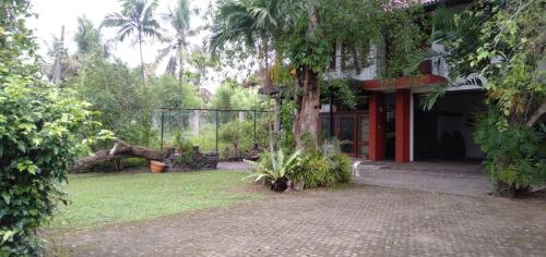 Serene Luxury Villa in Colombo