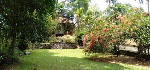 Serene Luxury Villa in Colombo