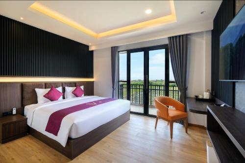King Suite image 6