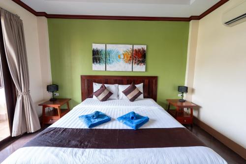 1 double bed