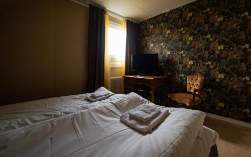 2 twin beds