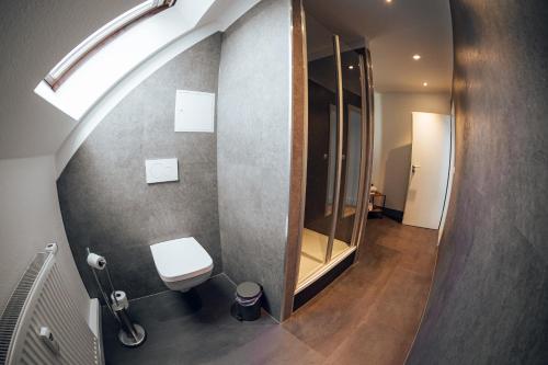 Deluxe Triple Room image 3