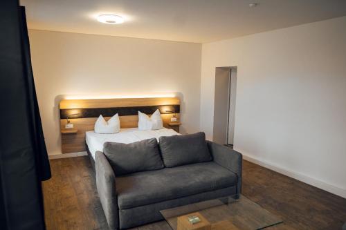 One-Bedroom Suite image 7