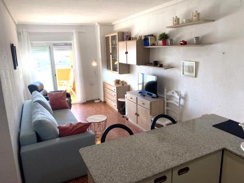  High-Floor Bright Apartment with Sea Views in Mareny Blau