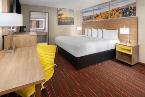 Days Inn by Wyndham Forsyth in Forsyth