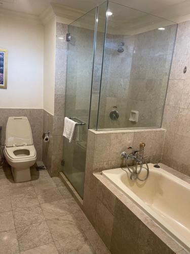 RN Service Suites At Times Square KL - image 6