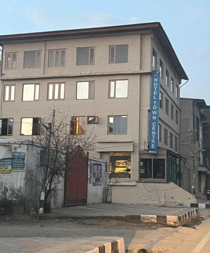 Hotel Town Centre , Srinagar