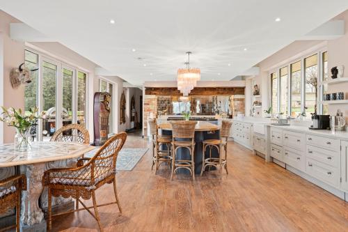 Normanton Park House - Luxury Rutland Water Home in นอร์แมนตัน