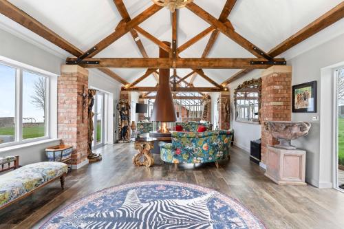 Normanton Park House - Luxury Rutland Water Home in นอร์แมนตัน