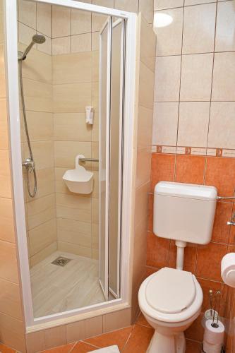 Double Room image 1