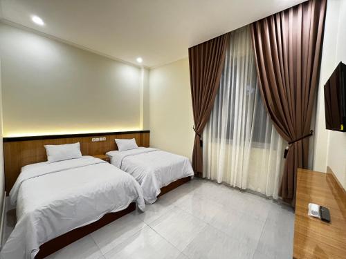 2 twin beds
