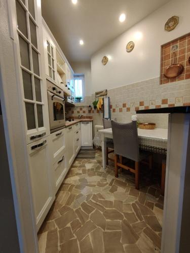 Elegante Appartamento 90 mq zona Corticella Fiera, Boloňa (fotografie 10)