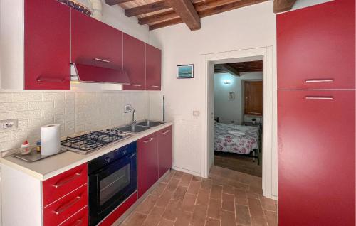 Gorgeous Apartment In Gubbio With Kitchen