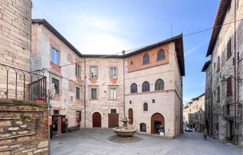 Gorgeous Apartment In Gubbio With Kitchen