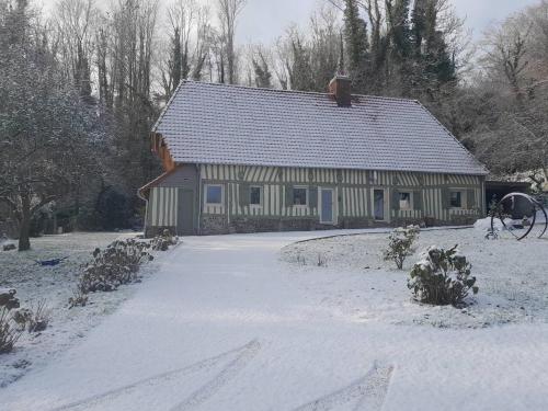 Maison de 3 chambres avec jardin clos et wifi a Offranville a 4 km de la plage