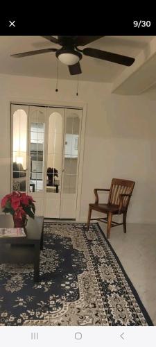 Private apartment, NOT SHARED, Near public transportation, SUPER fast free WIFI, Due to NY restrictions it can only be booked for 30 nights or more, even if the site allows you to book it, I WILL NOT be able to accept the reservation, 30 NIGHTS MINIMUM in Hunts Point, USA