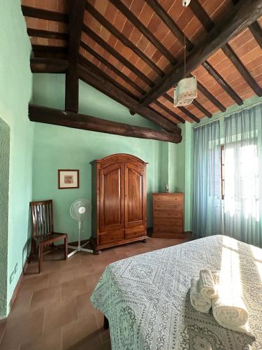 Borgo Tignano - Tap to explore photos