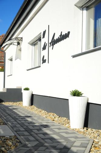 M Art Inn Apartman in Soltvadkert