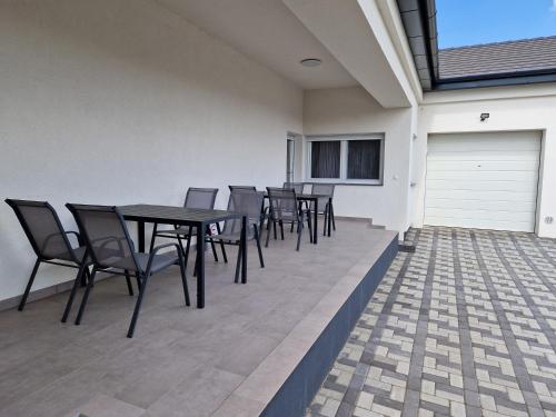 M Art Inn Apartman in Soltvadkert