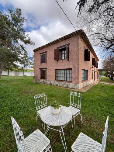 Casa Rural El Gerbal in Villahoz