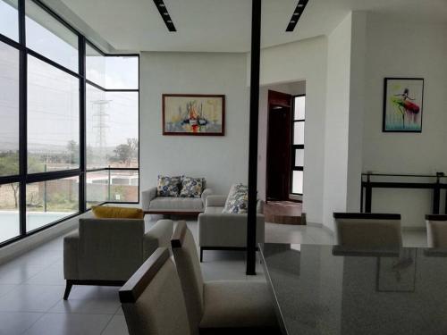 Bella Casa Blanca in El Castillo, Mexico