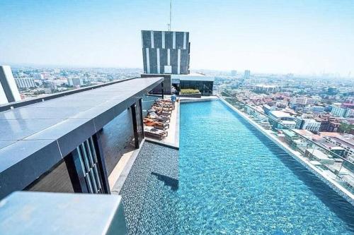 Best Pool with 360 View of Pattaya & Best Location