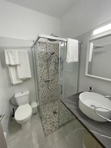 ARF Apartments - with Jacuzzi at the complex 2