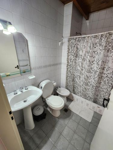 One-Bedroom Apartment image 6