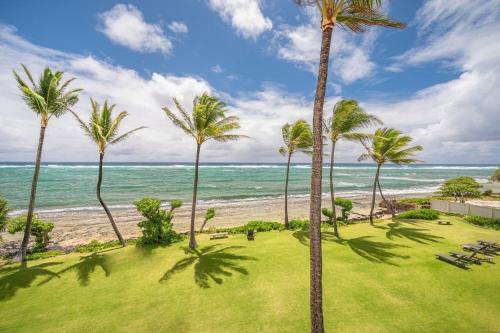 1BR Condo at Oceanfront Resort Kapaa Shore