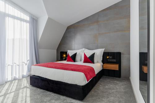 2M BOUTIQUE HOTEL - image 2