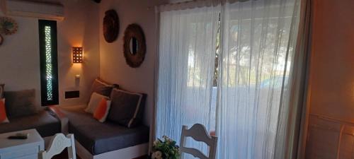 Cozy Beach House 5