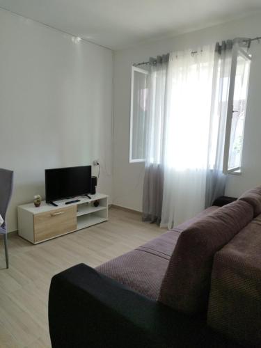 Apartment with Terrace image 10
