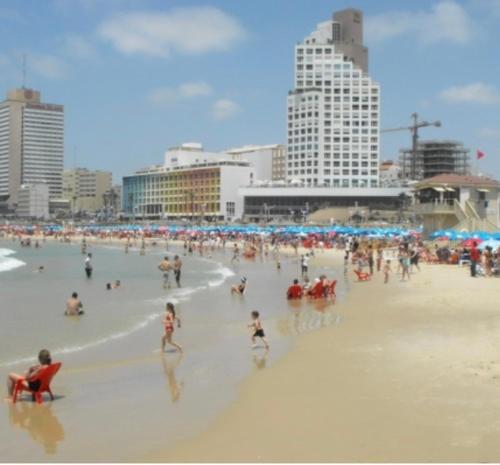 סוויטה בוגרשוב על הים in Tel Aviv