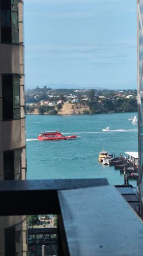 Stylish City Retreat Steps to Harbour & Sky Tower w Free Pool & Gym P110, Auckland (Foto 8)