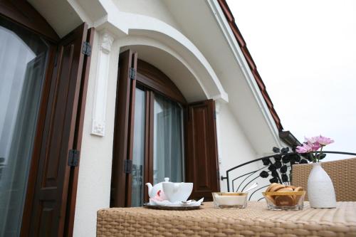 Two-Bedroom Apartment with Balcony image 5
