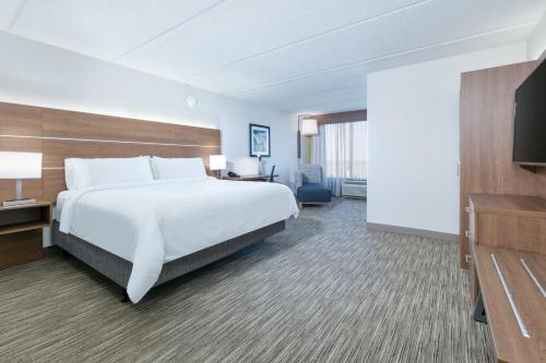 홀리데이 인 익스프레스 호텔 & 스위트 DFW 공항 남쪽 바이 IHG