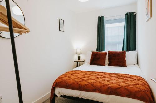 3 Bed - Modern Comfortable Stay - St Helens Town Centre