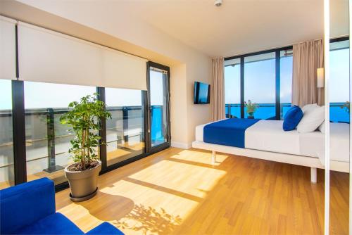 Junior Suite with Sea View