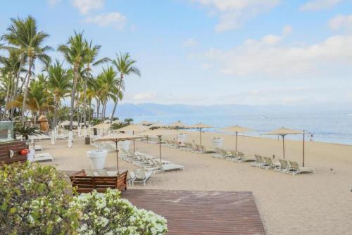 1Bedroom Suite - 1 block away to icon beach in Puerto Vallarta, Mexico