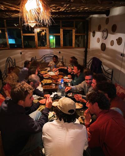 RED CARPET SURF CAMP – Aourir, CO