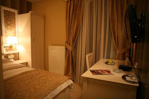 Single Room image 2