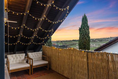 UPPER ROOM: Apartment mit exklusiver Ausstattung-Ausblick auf Weinberge&Mandelblütenpfad, Neustadt an der Weinstraße (photo 2)