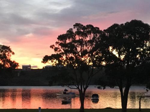 The Wheelhouse - 2BR Waterfront Apt in town - Gippsland Region The Wheelhouse - 2BR Waterfront Apt in town - Gippsland Region