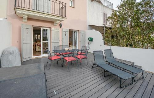 Holiday Home Aigues-Mortes with Hot Tub I - image 11