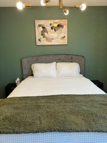 Wynwood Miami House, Sleeps 8, Gazebo, BBQ, Washer & Dryer, Coffee Station in Miami, USA