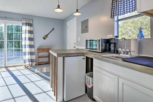 3plus Day Discount Pet Friendly BBQ Grille Sleeps 6 in Canyon Lake, USA