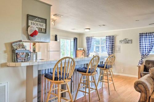 3plus Day Discount Pet Friendly BBQ Grille Sleeps 6 in Canyon Lake, USA