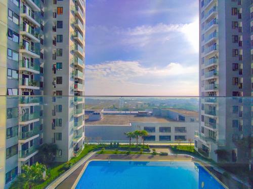 Two-Bedroom Apartment with Balcony image 2