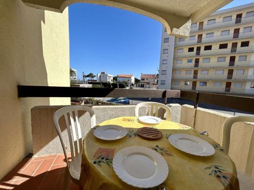 Appartement Saint-Cyprien, 2 pièces, 6 personnes - FR-1-225D-209